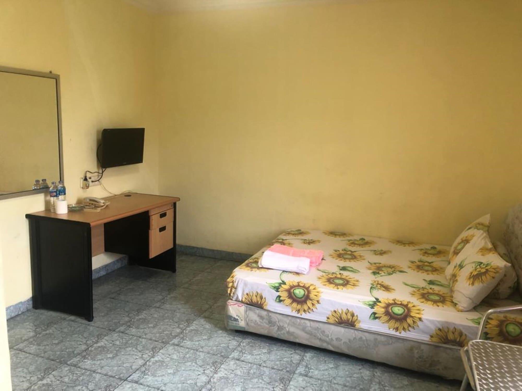 Hotel Pelita Terang Nagoya Extérieur photo