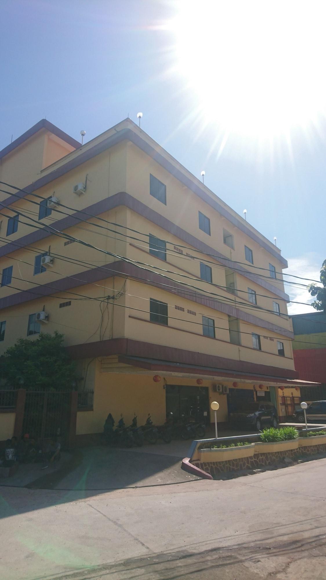 Hotel Pelita Terang Nagoya Extérieur photo